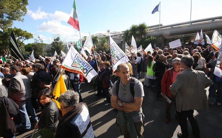 Manifestazione No discarica a Villa Adriana